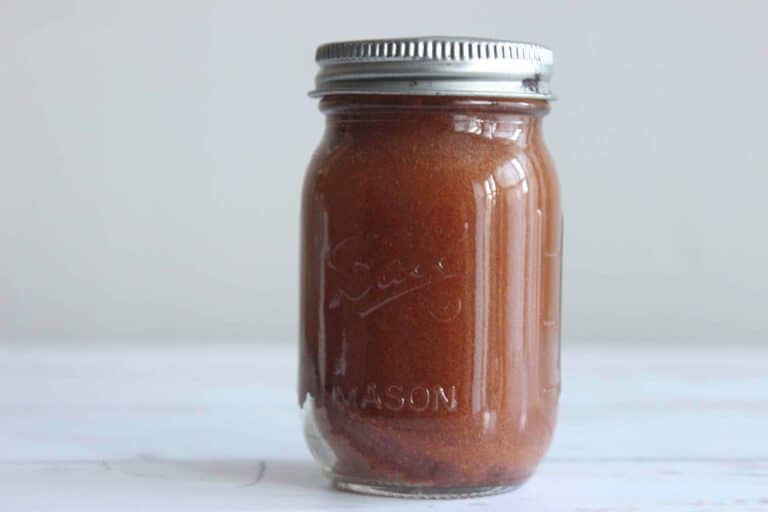 How To Make Cayenne Tincture (Simple DIY Recipe) Documenting Simple Living